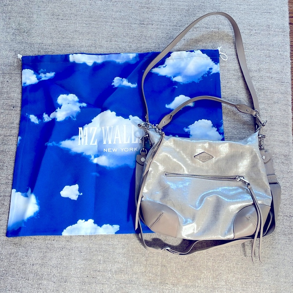 MZ Wallace Versatile shoulder/crossbody bag new condition - Silver